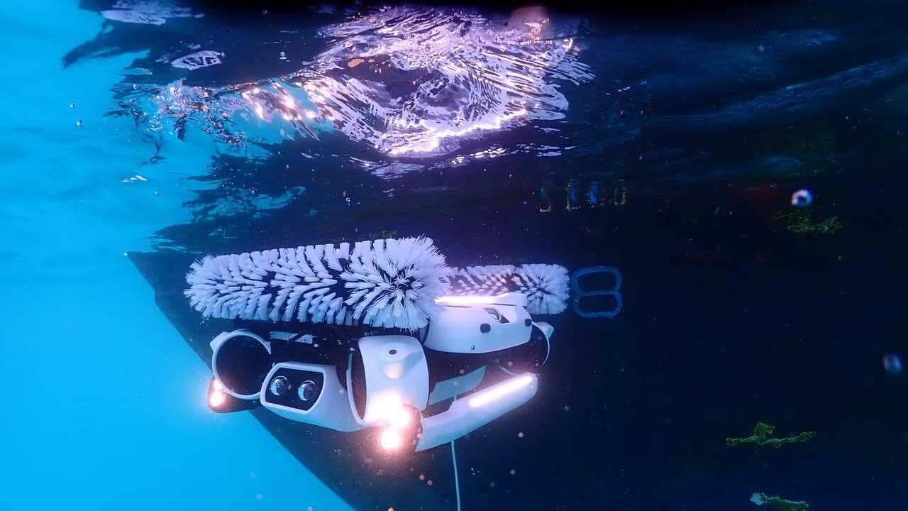 Hullbot